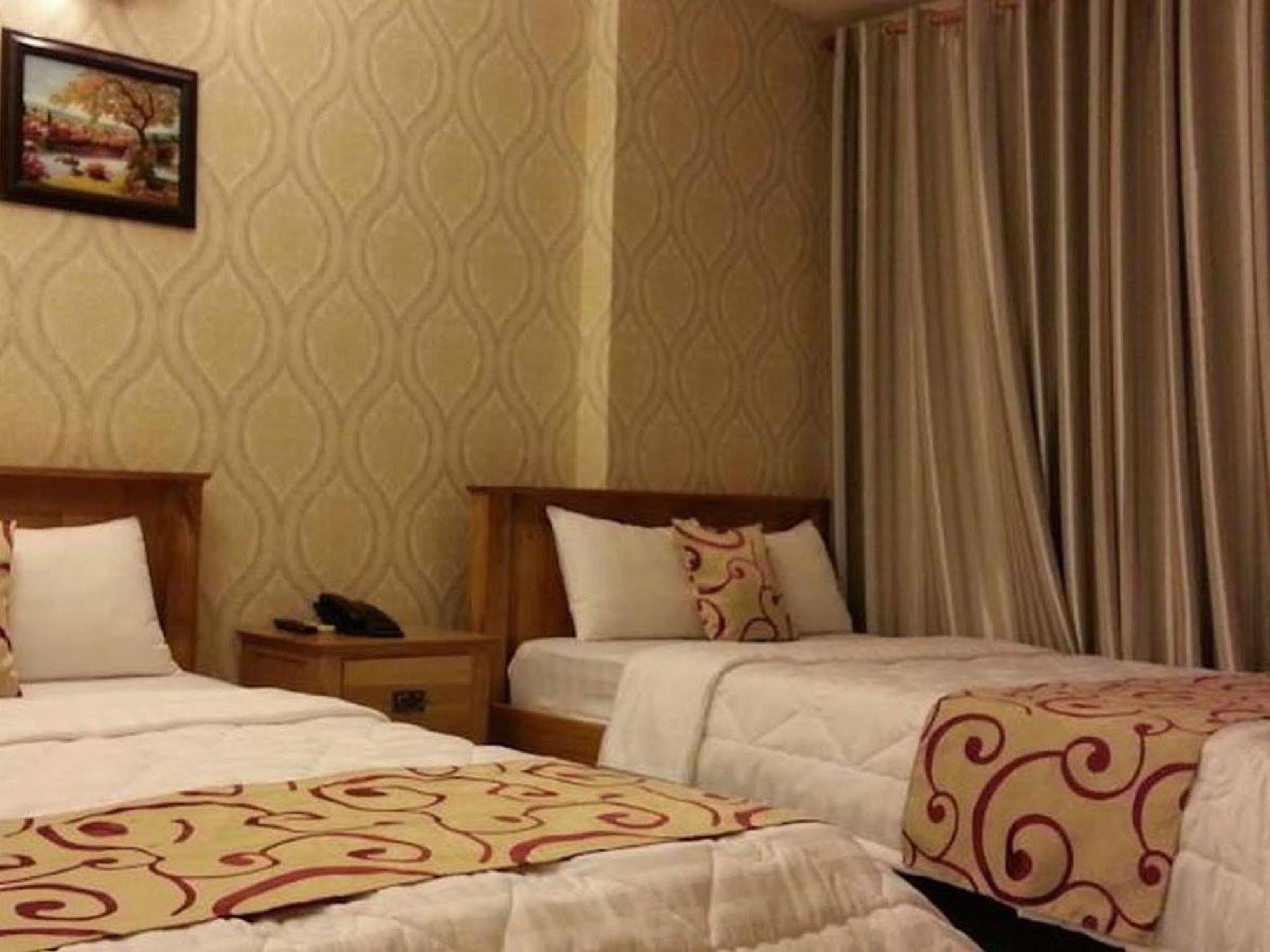 Phan Lan 2 Hotel Thành Pho Ho Chí Minh Esterno foto