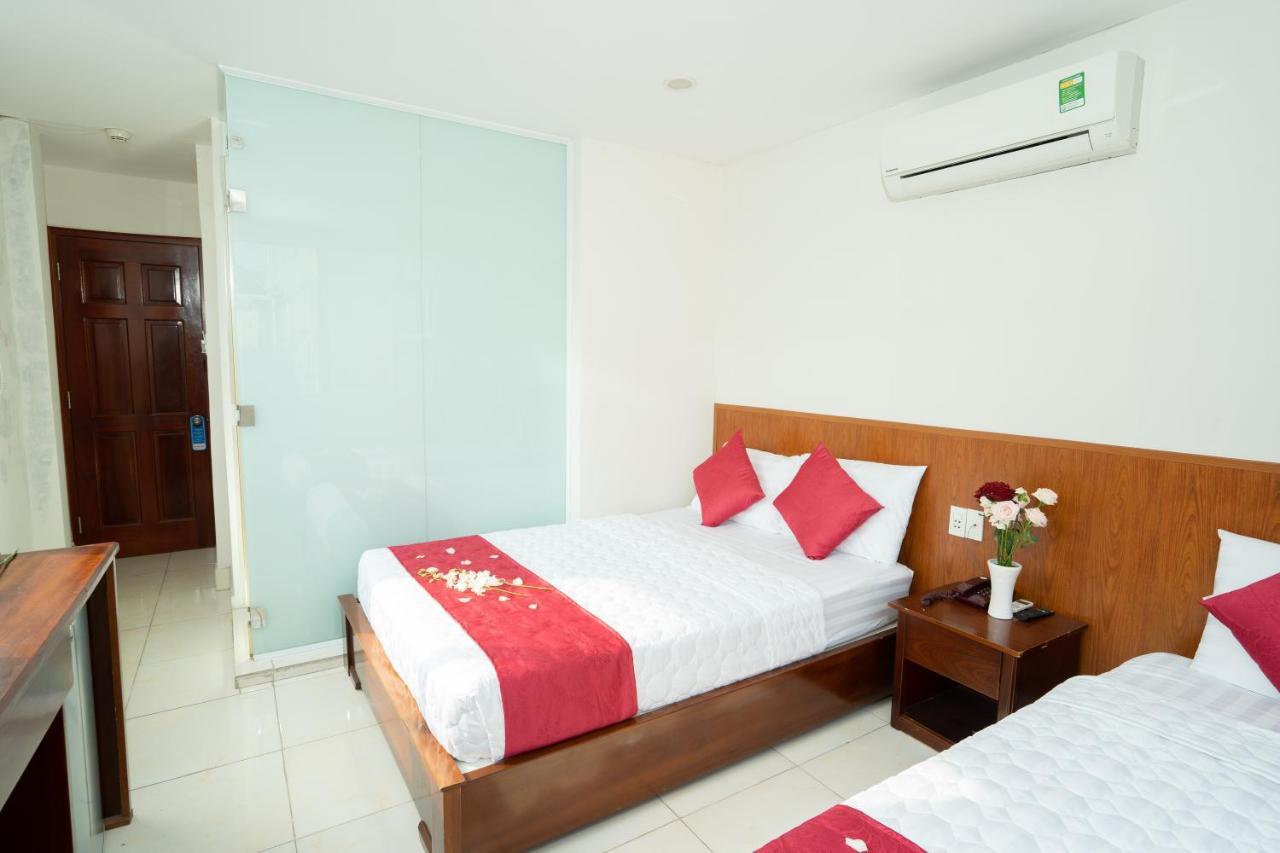 Phan Lan 2 Hotel Thành Pho Ho Chí Minh Esterno foto