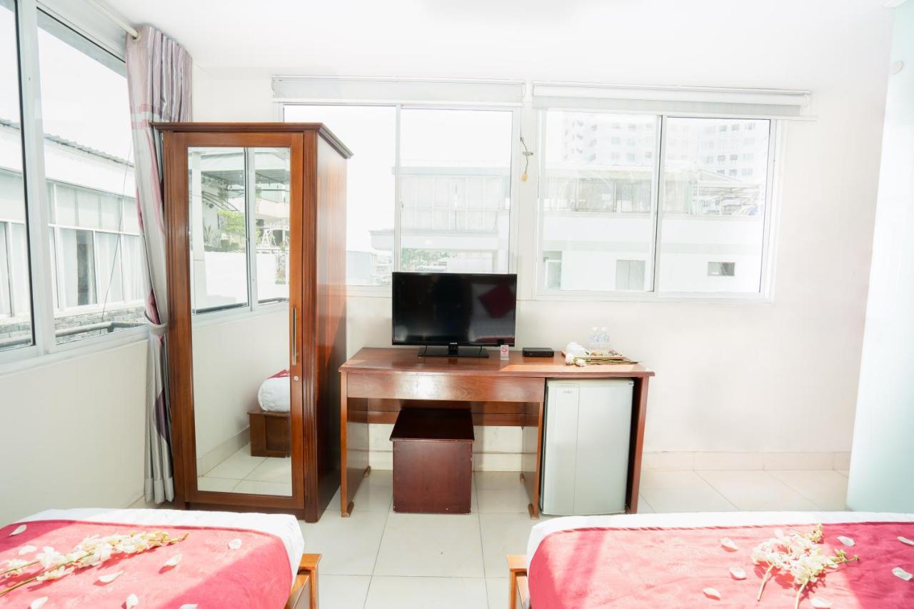 Phan Lan 2 Hotel Thành Pho Ho Chí Minh Esterno foto