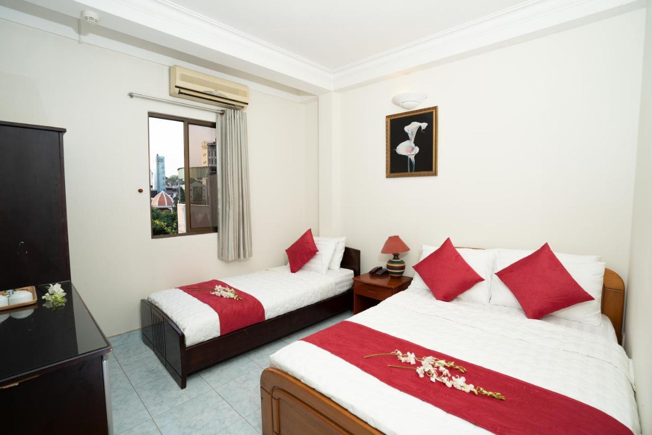Phan Lan 2 Hotel Thành Pho Ho Chí Minh Esterno foto